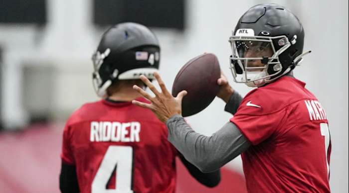 697B67A1-2775-4F7B-8452-C9343B34D232